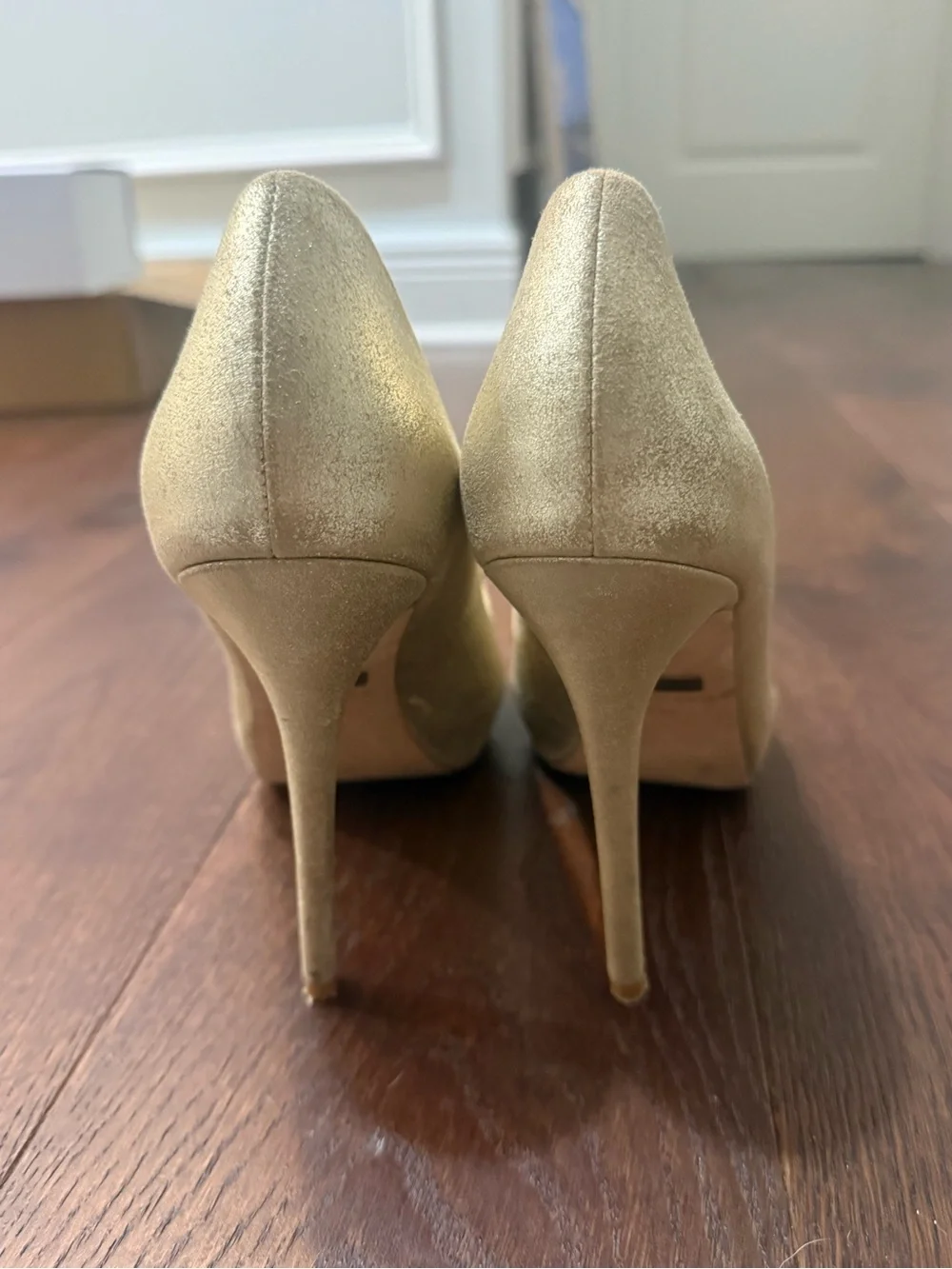 Badgley Mischka elegant gold